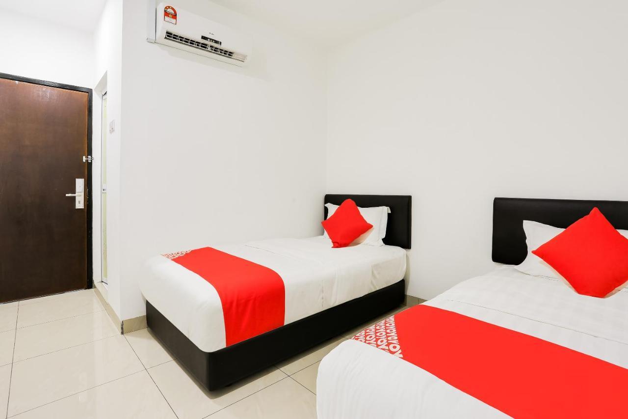 Super Oyo 89495 Rich Hotel Johor Bahru Luaran gambar