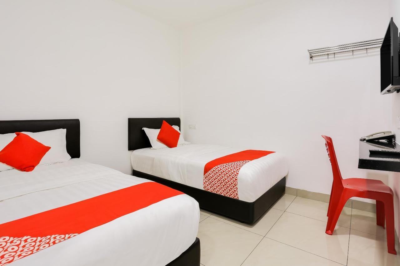 Super Oyo 89495 Rich Hotel Johor Bahru Luaran gambar