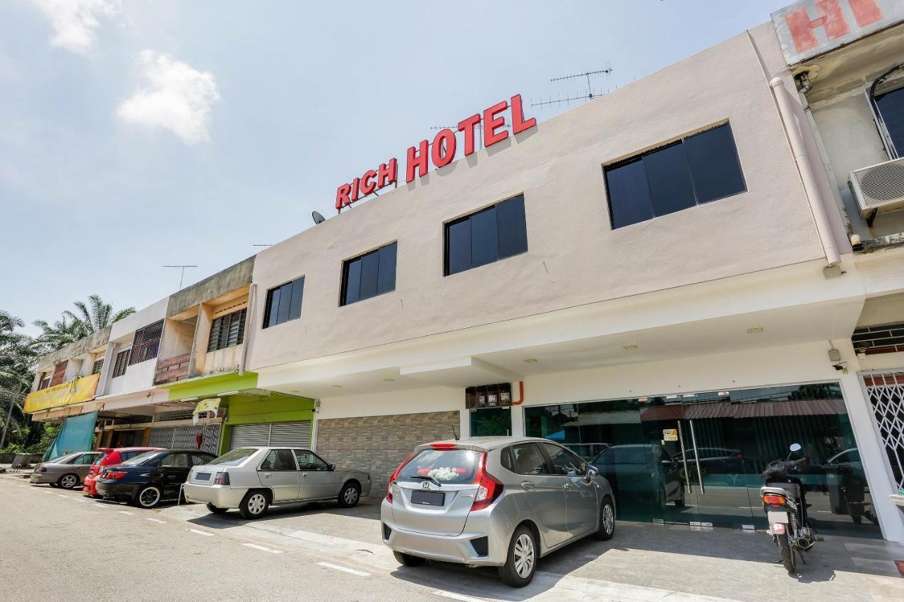 Super Oyo 89495 Rich Hotel Johor Bahru Luaran gambar