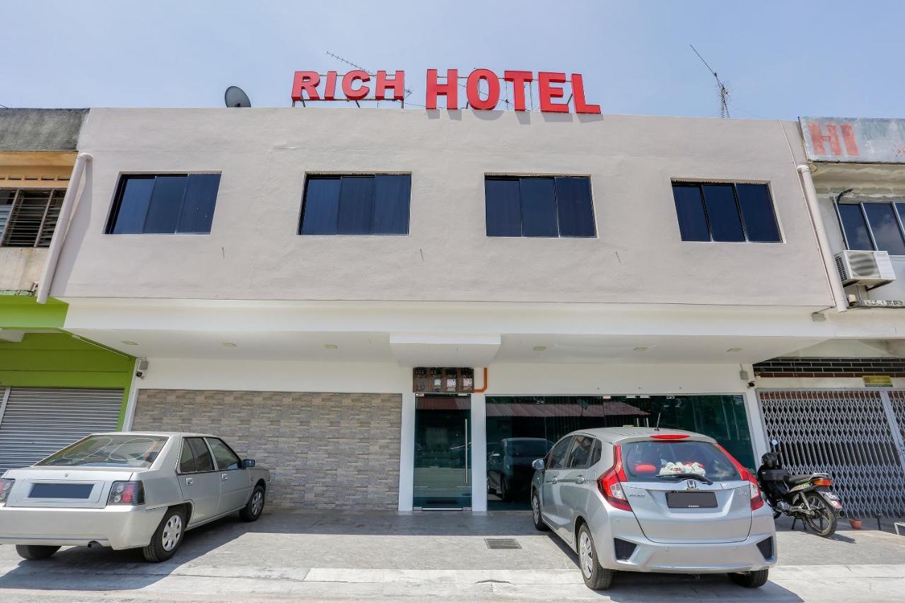 Super Oyo 89495 Rich Hotel Johor Bahru Luaran gambar